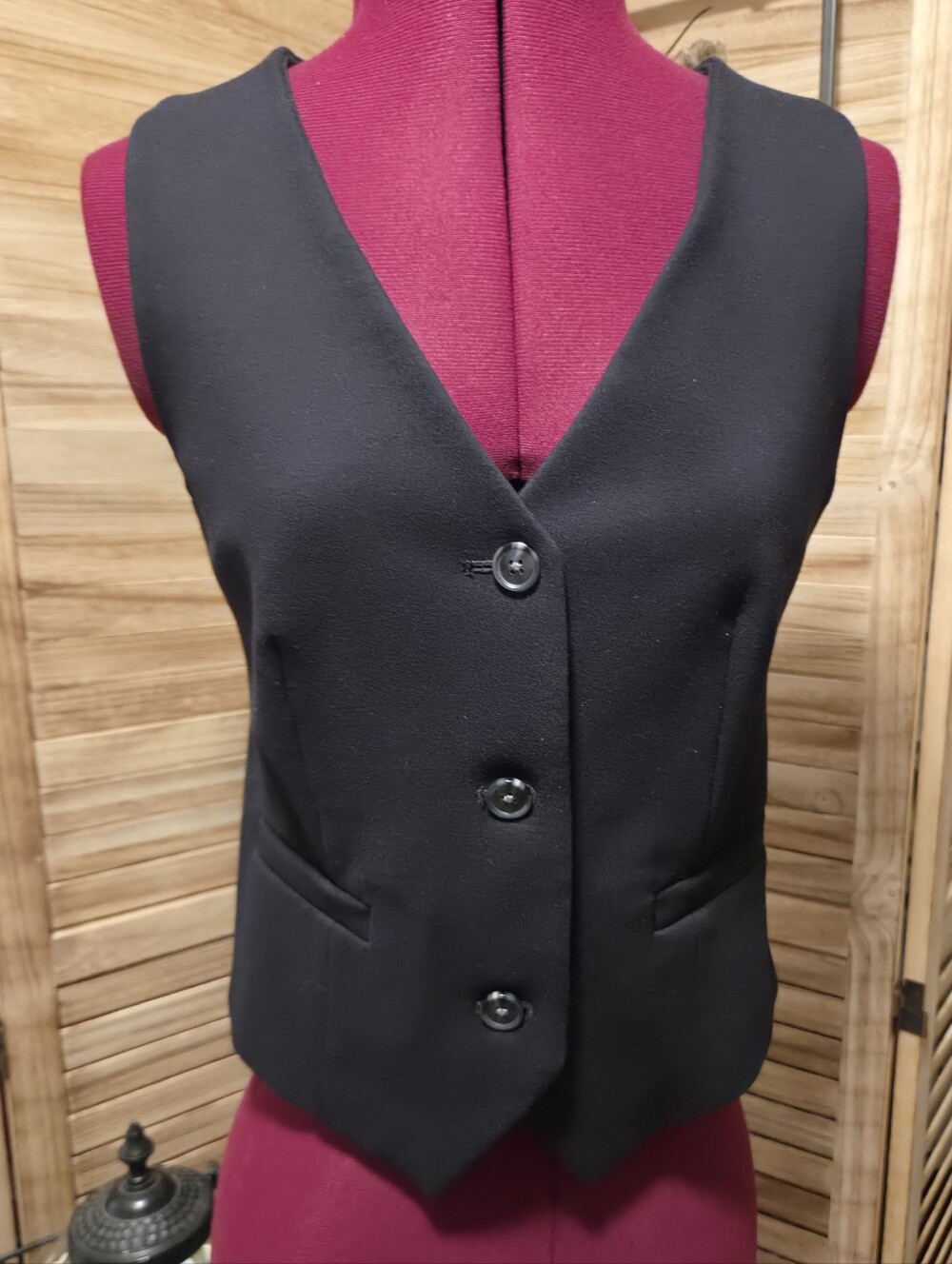 Loft Versa XS Black Buttoned Vest